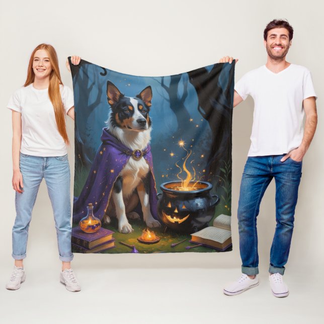 Australiensisk nötkreatur Whimsical Halloween-måln Fleecefilt (På plats)