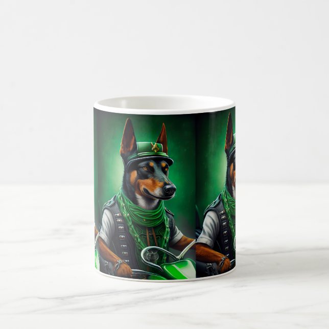 Australisk kelpie kör cykel St. Patrick's Day  Kaffemugg (Center)