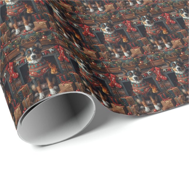 Australisk Kelpie med julklappar Eldstad Presentpapper (Rullad Hörn)