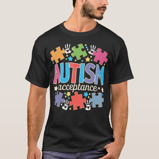 Autism Awareness Acceptance Puzzles T Shirt (Framsida)