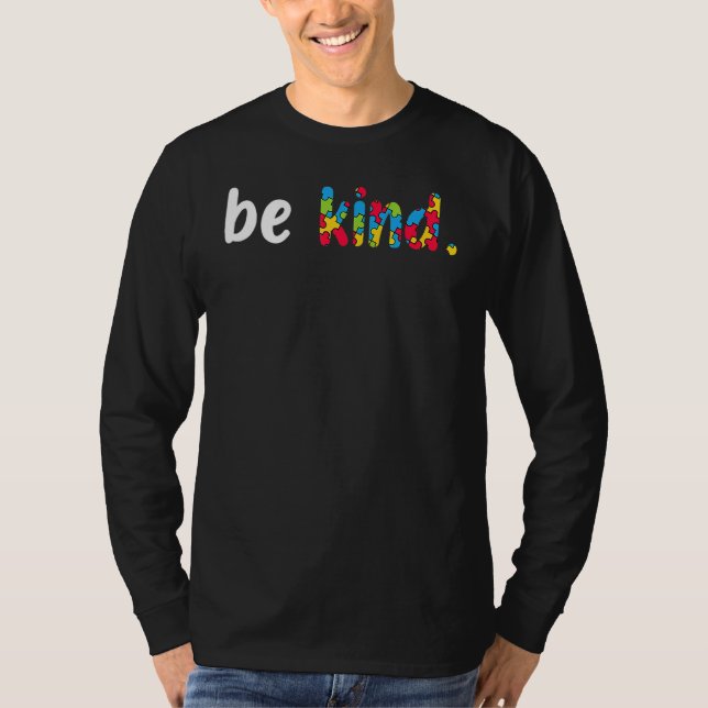 Autism Awareness Be Kind Colorful Puzzle Pieces T Shirt (Framsida)