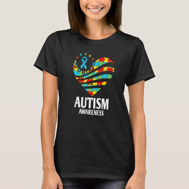 Autism Awareness Heart Proud Support Månad april T Shirt (Framsida)