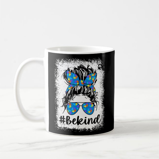 Autism be snäll Messy Bun Mamma Life Heart Puzzle  Kaffemugg (Vänster)