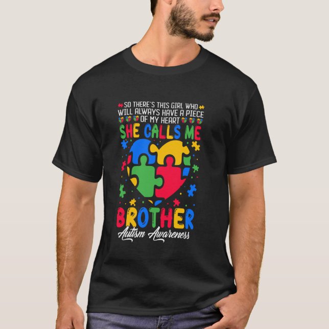 Autism Family Support hon kallar mig Brother Autis T Shirt (Framsida)
