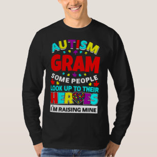 Autism Gram-folk kollar upp sina hjältar Stigning T Shirt