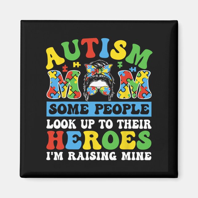 Autism Mamma... några människor tittar upp mot Her Magnet (Framsidan)