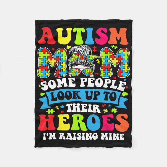 Autism Mamma Raising Hero Groovy Messy Bun Autism  Fleecefilt (Framsidan)