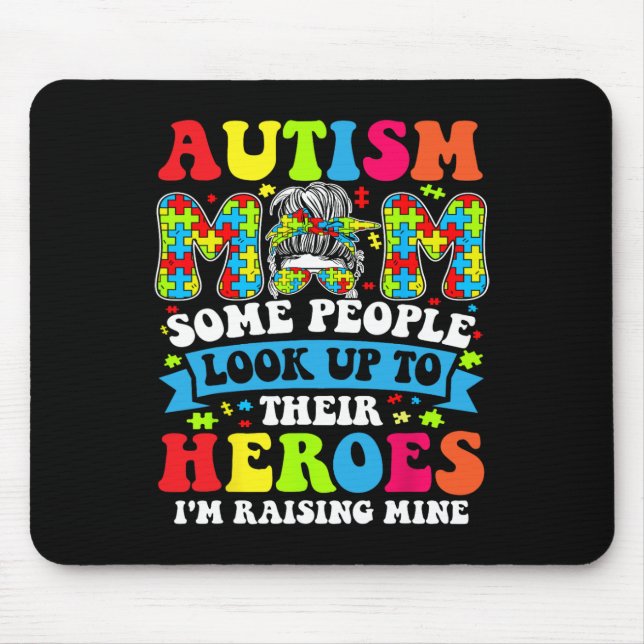 Autism Mamma Raising Hero Groovy Messy Bun Autism  Musmatta (Framsidan)