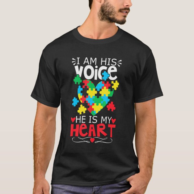 Autism Puzzle Biet Heart.. Jag är hans röstkvinnas T Shirt (Framsida)
