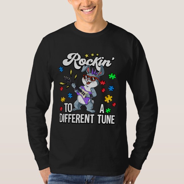 Autism Rockin To A Different Tune T Shirt (Framsida)