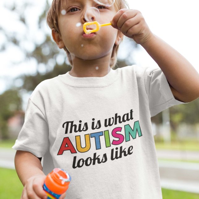 Autism ser ut som t-shirt (Skapare uppladdad)