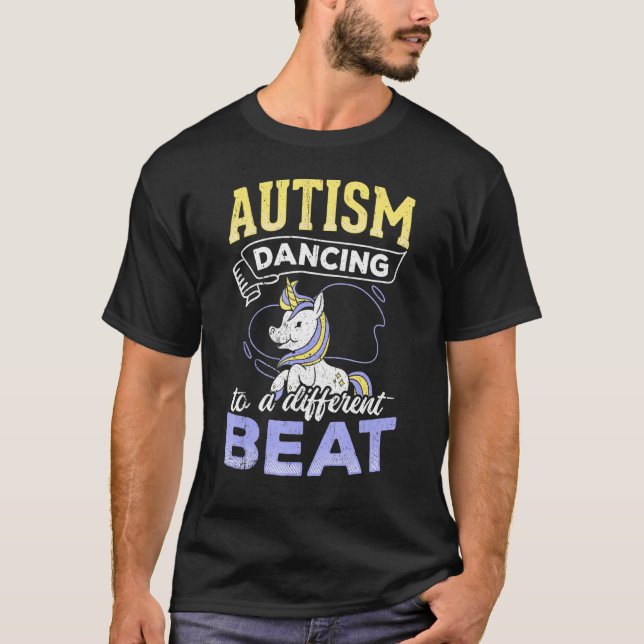 Autism som dansar efter en annan besättning - att  t shirt (Framsida)