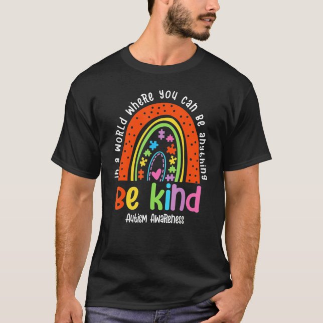 Autism Son Barndottern Mamma var vänliga regnbåge T Shirt (Framsida)