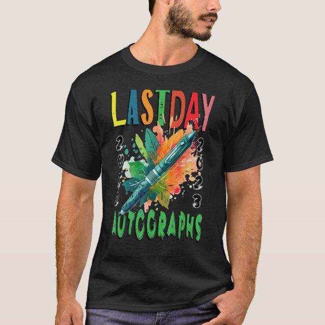 Autografier Kindergarten Children studenten 2 T Shirt (Framsida)