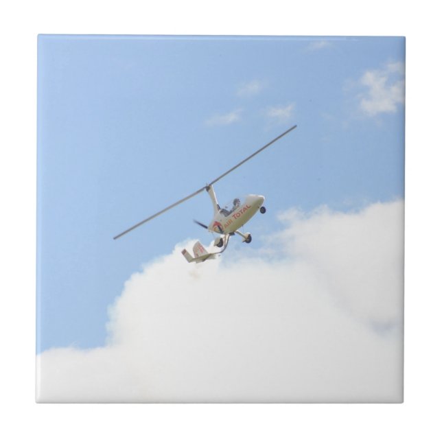 Autogyro under flygning kakelplatta (Framsidan)