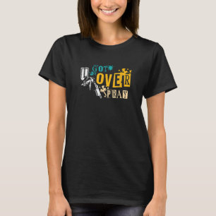 Automatisk beskrivning av har över den automatiska t shirt