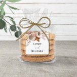 Autum Rustic Blommigt, Bröllop Hanging Fyrkantigt Klistermärke<br><div class="desc">Den här vackra designen har vattenfärgsblommor och anpassningsbarnas text. Använda mallen som du vill fylla i informationen i. Du kan använda funktionen "Anpassa ytterligare" för att ändra teckensnittet (storlekt,  stil,  färg),  lägga till mer linjer text eller ändra layouten.</div>