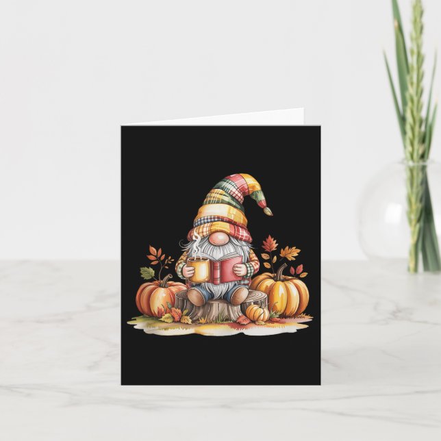 Autumn Gnome Reading Book With Pumpkins Fall Tank  Kort (Framsida)