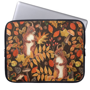 Autumnala ekorrar och flora på mörk bruna laptop fodral