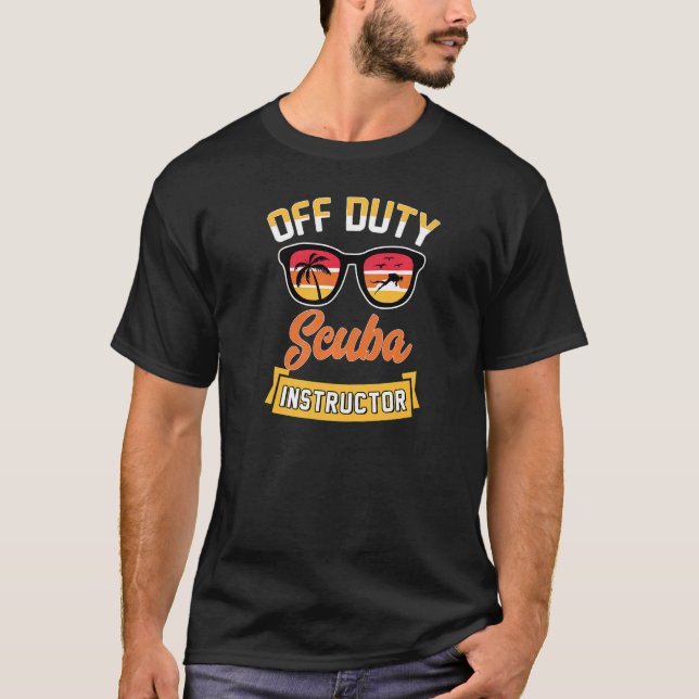 Av stationär skubinstruktör för Beach Ocean Diving T Shirt (Framsida)