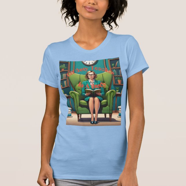 Av tjänstgöringslärare i en studie T-Shirt (Framsida)