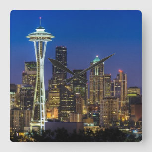 Avbilda av Seattle horisont i morgontimmar Fyrkantig Klocka