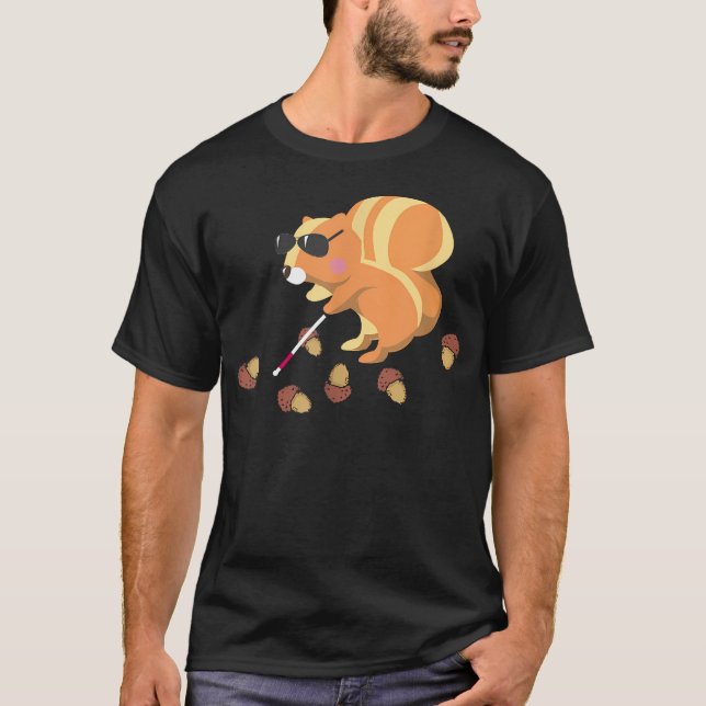 Även En Blind Ekorre Hittar En T Shirt (Framsida)