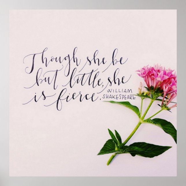 "Även om hon bara är liten är hon hård." Poster (Framsidan)
