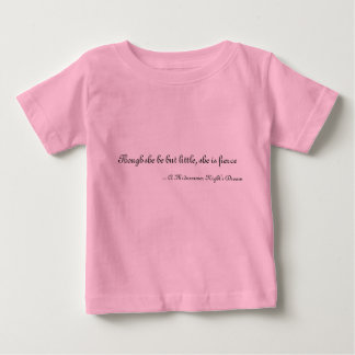 Även om hon bara är liten är hon hård t-shirt