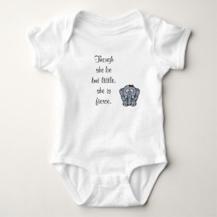Även om hon bara är liten, är hon våldsam. tee shirt