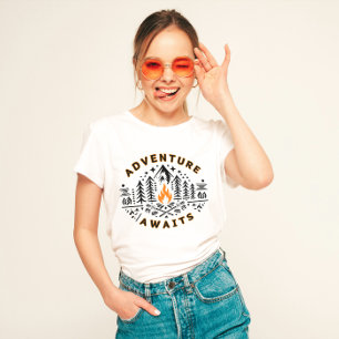 "Äventyr Awaits" utomhus T Shirt