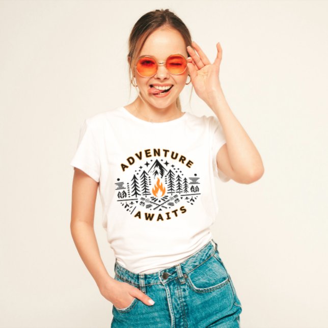 "Äventyr Awaits" utomhus T Shirt (Skapare uppladdad)