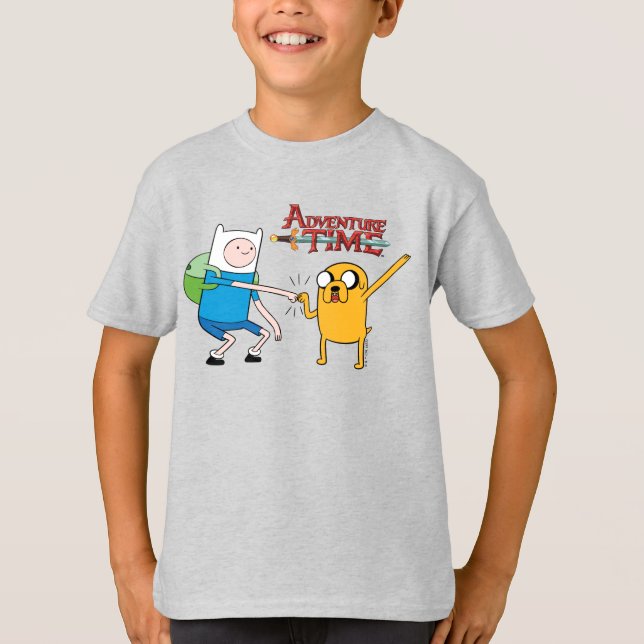 Äventyr | Finn & Jake Fist Bump T Shirt (Framsida)