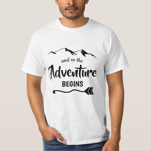 Äventyr inleder Trendiget T-Shirt (Framsida)