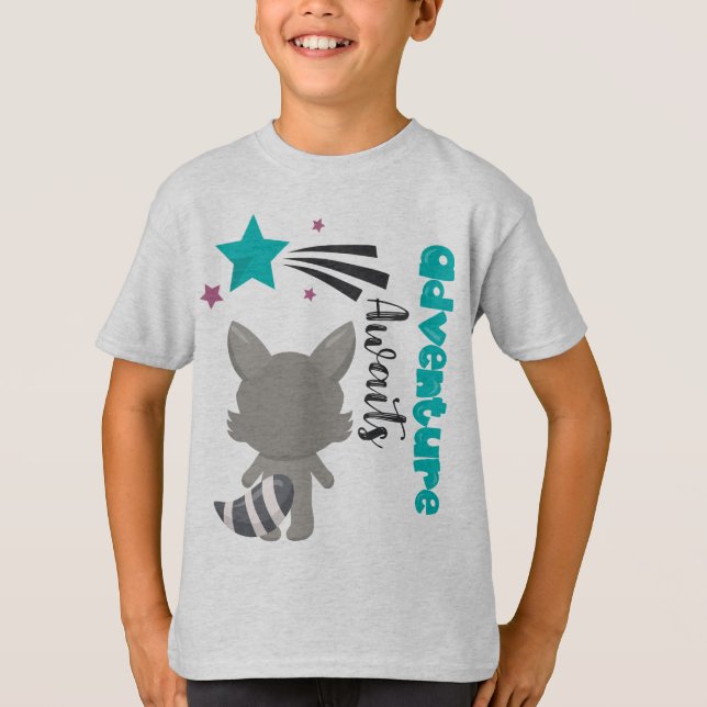 Äventyr inväntar tagless ComfortSoft® T-Shirt (Framsida)