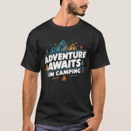 Äventyr väntar på camping | Svart T-Shirt