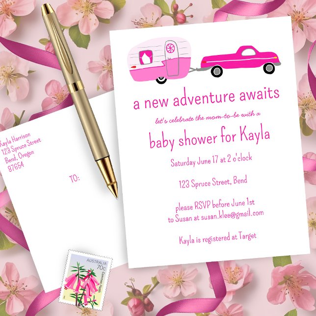 Äventyr väntar på Lastbil och släpvagn BABY SHOWER Inbjudan Vykort (Adventure Awaits Cute Pink Truck & Camp Trailer Custom BABY SHOWER Invitation Postcard Designer Card)