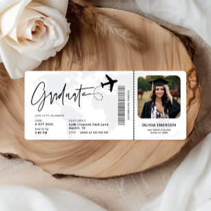 Äventyr väntar på ombordstigningsfoto Studenten Inbjudningar