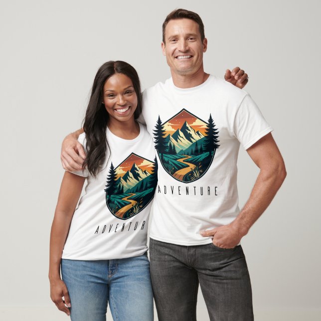 Äventyr väntar på Vintage utomhus T-Shirt (Unisex)