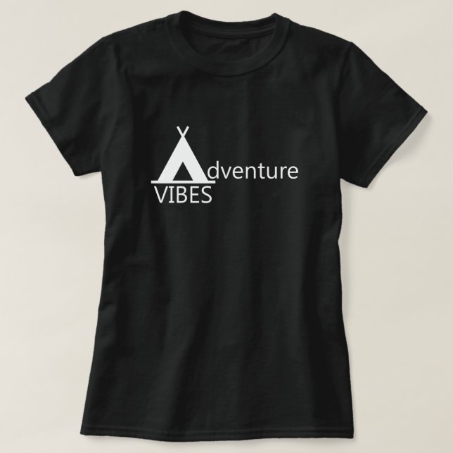 Äventyr Vibes Camping Tält Logotyp Typography T Shirt (Design framsida)