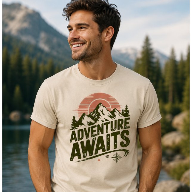 Äventyret väntar Bergsvandring Vintage Utomhus T Shirt (Skapare uppladdad)