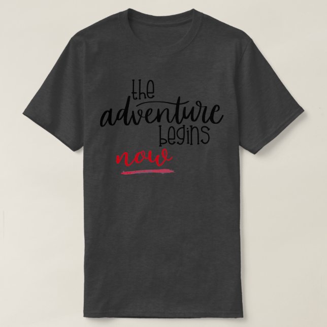 Äventyrs slogan Resa Tripp Camper Rolig Ogift T Shirt (Design framsida)