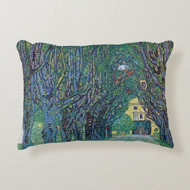 Avenue i Schloss Kammer Park av Gustav Klimt Prydnadskudde (Framsidan)