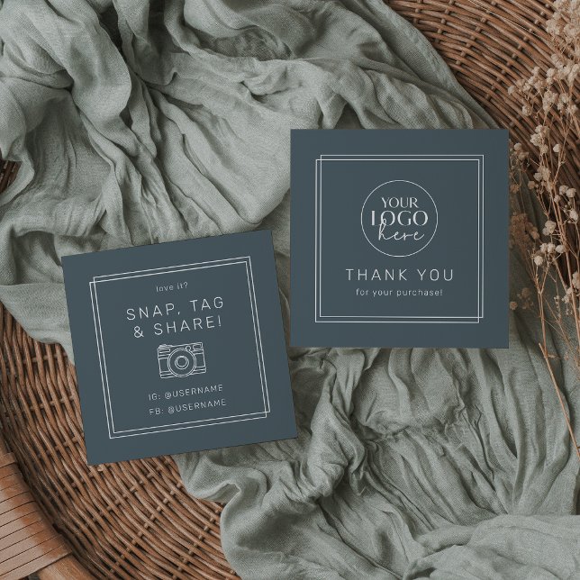 AVERY Mörk Navyblå Klassisk Logotyp Tack Fyrkantigt Visitkort (AVERY Dark Navy Blue Classic Logo Share Thank You Square Business Card)