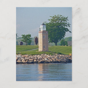 Avery Point Light Vykort