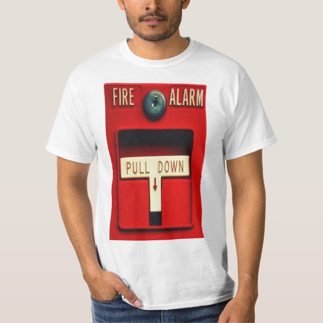 Avfyra larmet t shirt (Framsida)