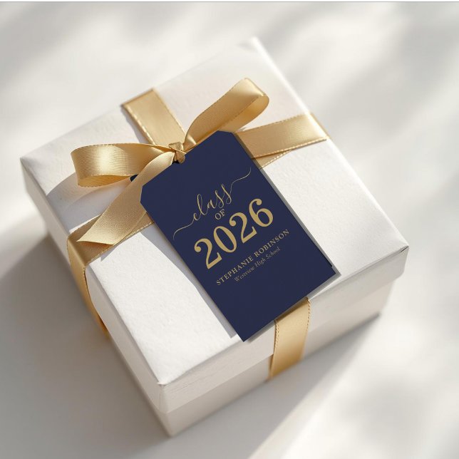 Avgångsklass 2026 Marinblå Guldskrift Examen  Presentetikett (Skapare uppladdad)