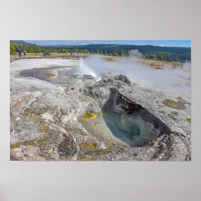 Avoca Spring, Biscuit Basin, Yellowstone Poster (Framsidan)