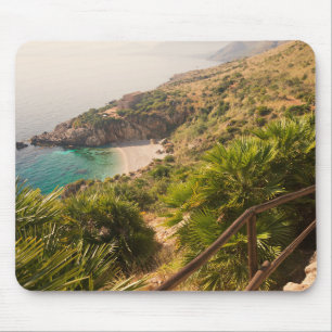 Avskild strand i den Lo zingaroen, Sicily Musmatta