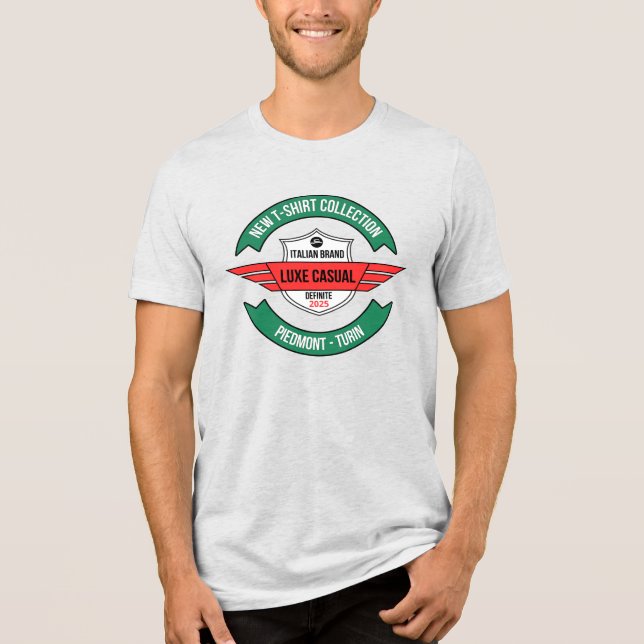 Avslappnad Chic 2025 T Shirt (Framsida)